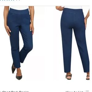 Alfred Dunner stretch petite pull on denim !